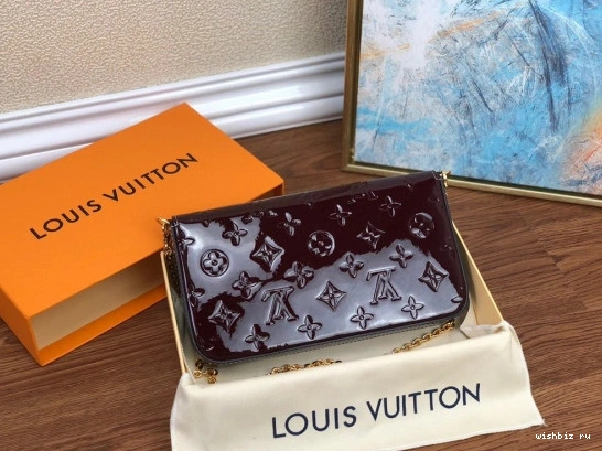 WIS POCHETTE FÉLICIE VUITTON LOUIS 0226
